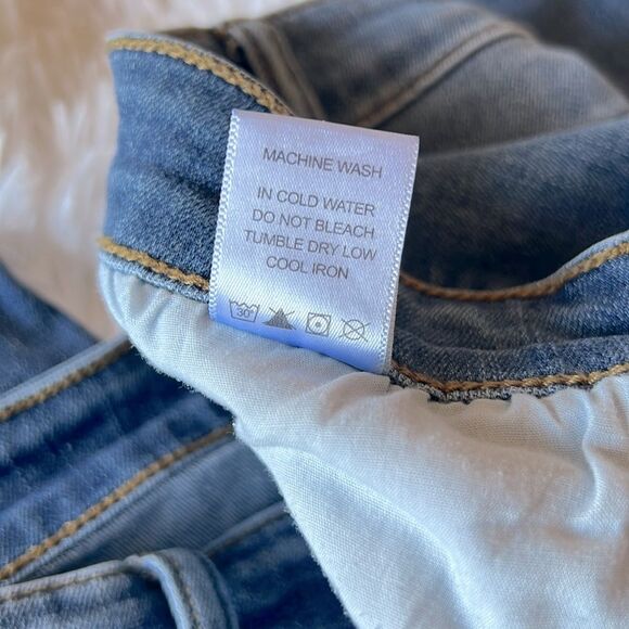 Judy Blue Jort Cut Off Boyfriend Relaxed fit Jeans 13/31 - Picture 9 of 10